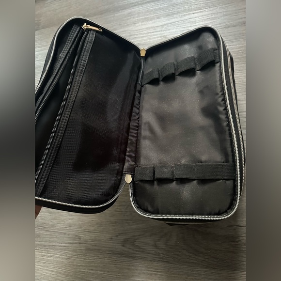 Makeup bag - Picture 3 of 4